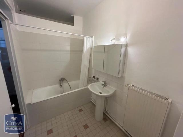 Appartement à louer 2 pièces 58.18m²