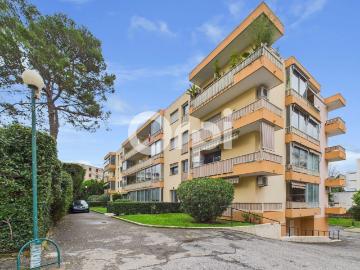 Appartement à louer à Alpes - Cave, Parking