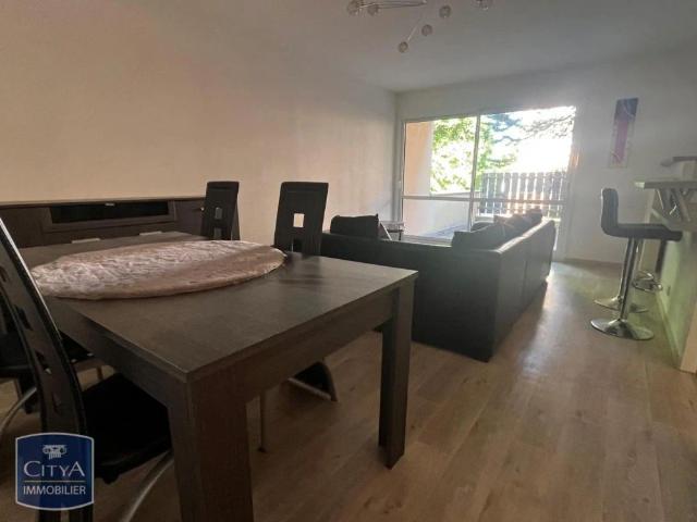 Appartement à louer 2 pièces 59.62m²