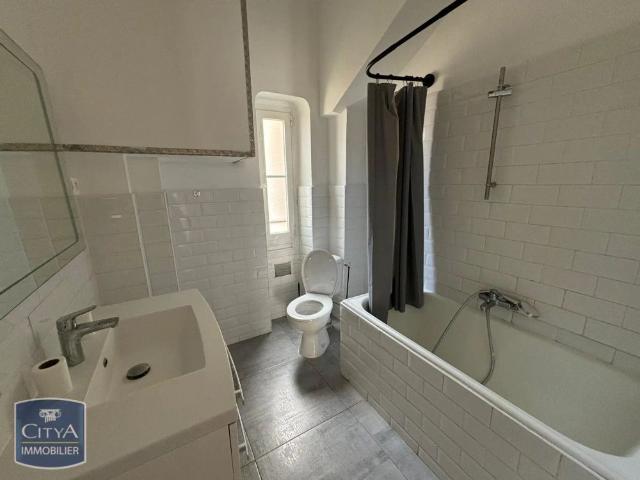 Appartement à louer 2 pièces 59.63m²