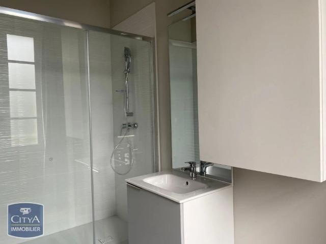 Appartement à louer 2 pièces 59.71m²