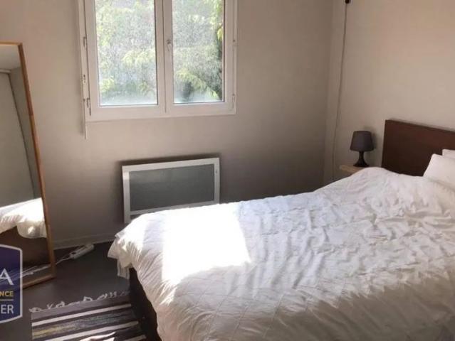 Appartement à louer 2 pièces 50.4m²