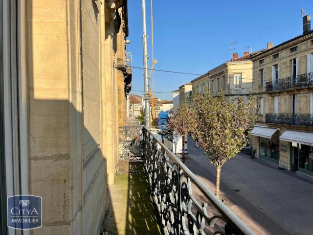 Appartement à louer 2 pièces 50.76m²