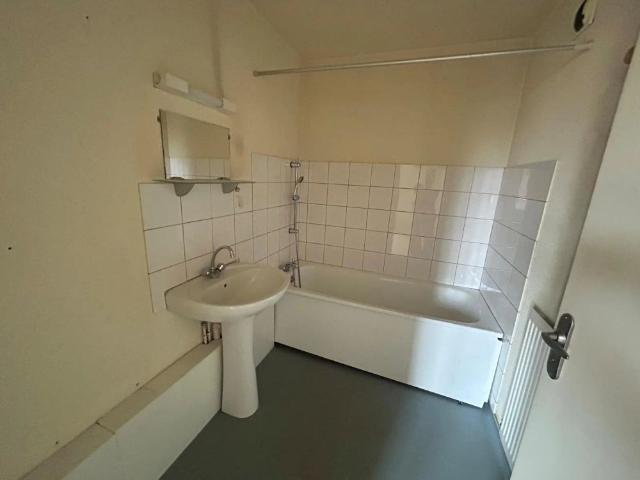 Appartement à louer 2 pièces 51.76m²