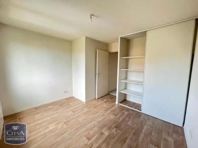 Appartement à louer 2 pièces 51.72m²