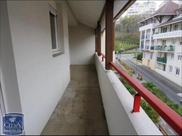 Appartement à louer 2 pièces 51.96m²