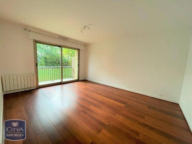 Appartement à louer 2 pièces 51.9m²