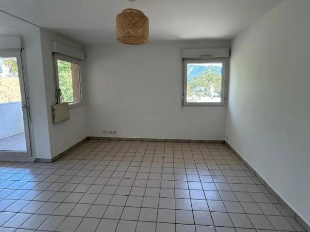 Appartement à louer 2 pièces 51m²
