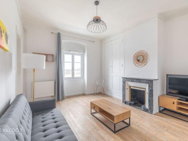 Appartement à louer 2 pièces • 52 m2 Mâcon
