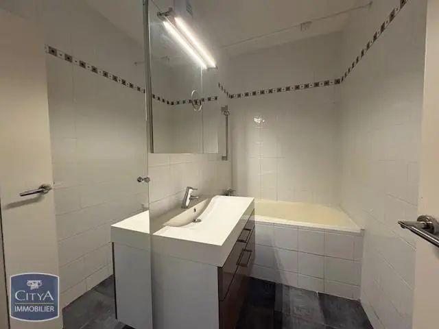 Appartement à louer 2 pièces 52.58m²