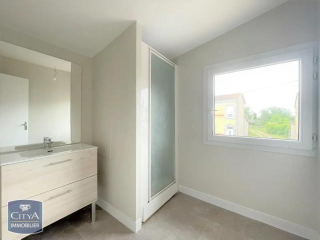 Appartement à louer 2 pièces 53.33m²