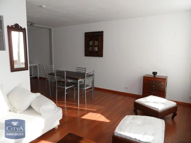 Appartement à louer 2 pièces 53.84m²