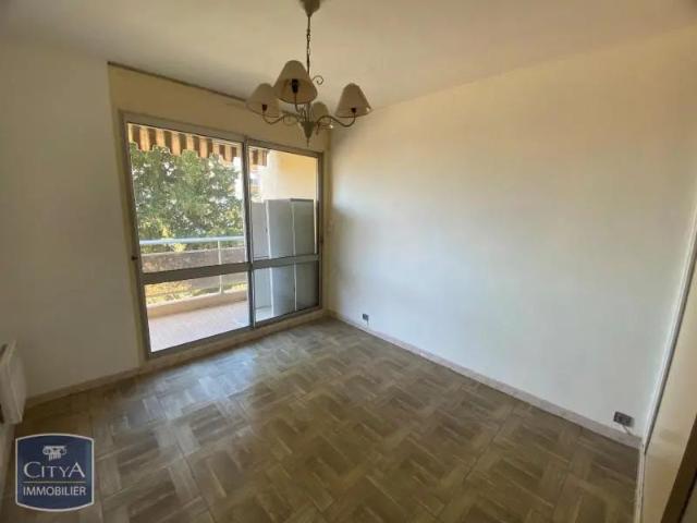 Appartement à louer 2 pièces 53.84m²