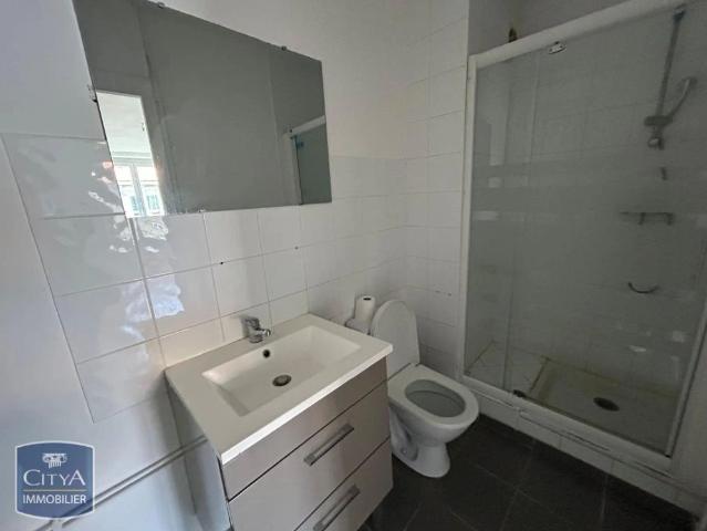 Appartement à louer 2 pièces 64.87m²