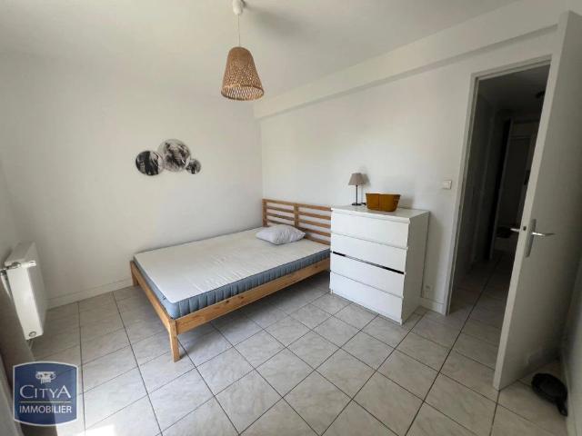 Appartement à louer 2 pièces 64.98m²