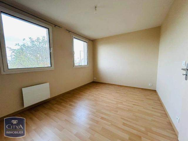 Appartement à louer 2 pièces 65.01m²
