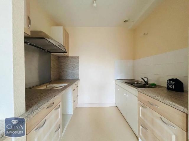 Appartement à louer 2 pièces 65.01m²