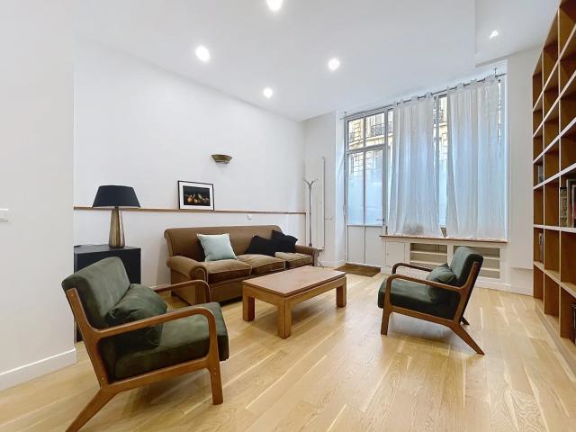 Appartement à louer 2 pièces 65,50 m² | Paris 75018 LA FOURCHE | 2 300 € | Junot