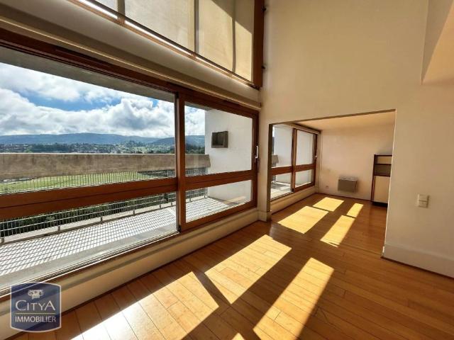 Appartement à louer 2 pièces 66.16m²