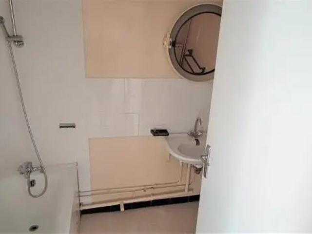Appartement à louer 2 pièces 67.27m²