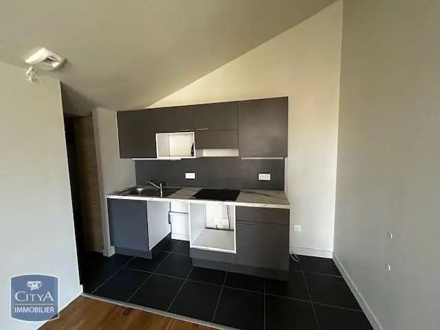 Appartement à louer 2 pièces 60.94m²