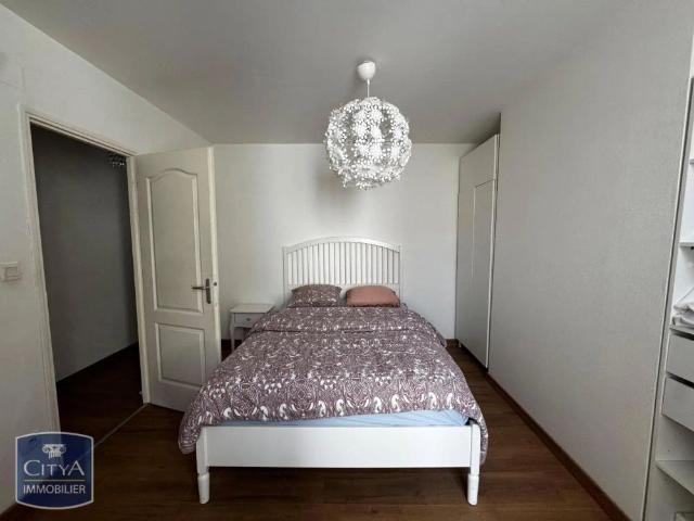 Appartement à louer 2 pièces 61.74m²