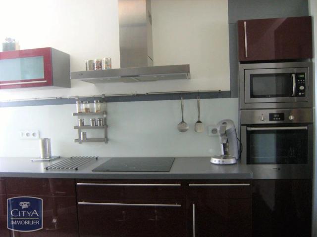 Appartement à louer 2 pièces 61.81m²