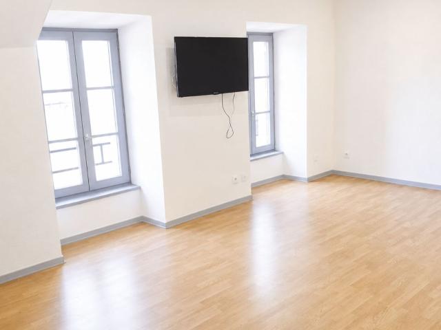 Appartement à louer 2 pièces 61,90 m