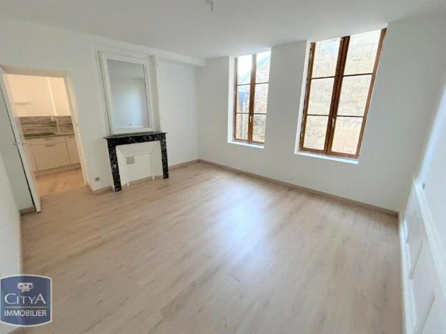 Appartement à louer 2 pièces 61m²