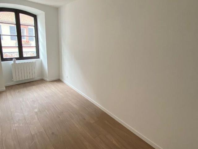 Appartement à louer 2 pièces 62,60 m