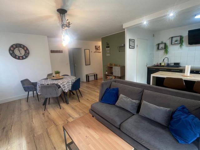 Appartement à louer 2 pièces 63 m