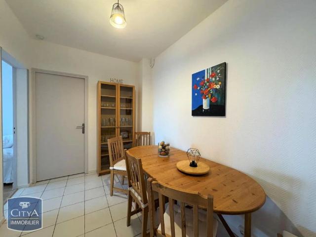 Appartement à louer 2 pièces 63.55m²