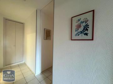 Appartement à louer 2 pièces 63.55m²