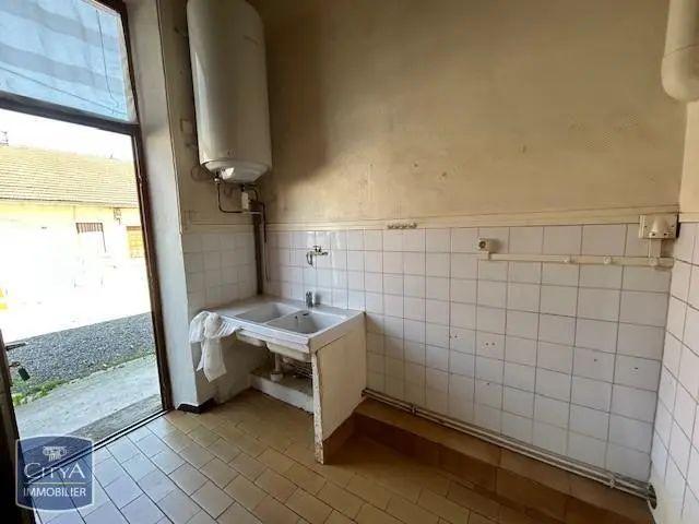 Appartement à louer 2 pièces 63.9m²
