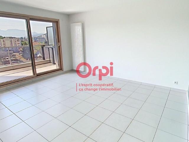 Appartement à louer 2 pièces • 70,54 m2 Ambilly