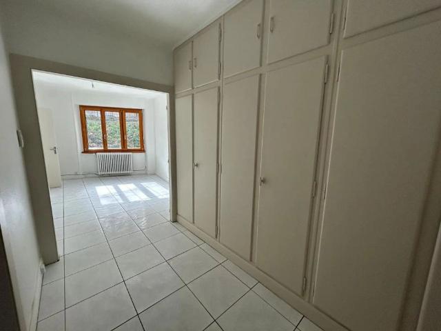 Appartement à louer 2 pièces 80.67m²