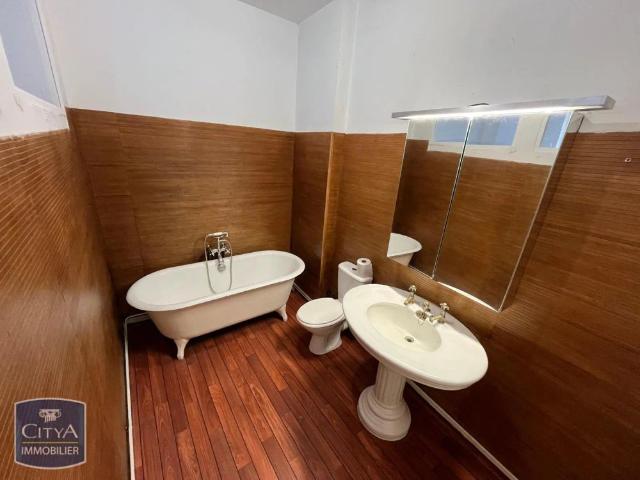 Appartement à louer 2 pièces 83.14m²