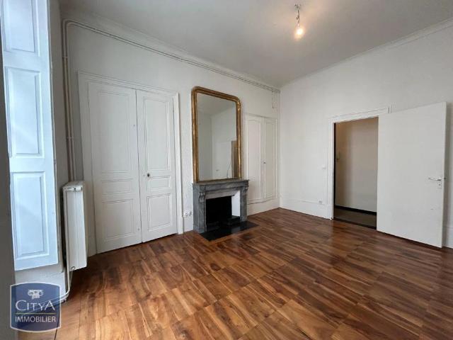 Appartement à louer 2 pièces 93.65m²