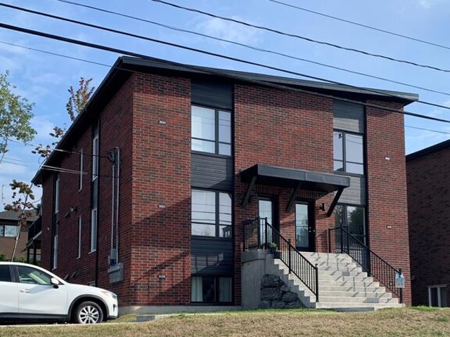 Appartement à Louer 3529 rue Nicolas Scheib, Les Nations Sherbrooke 14 photos | Logis Québec