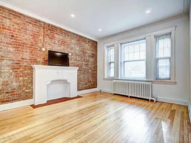 Appartement à Louer 3649 Durocher, Montréal 30 photos | Logis Québec