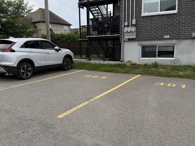 Appartement à Louer 365 Boul. Jérobelle, Saint Jérôme, Saint Jérôme 18 photos | Logis Québec