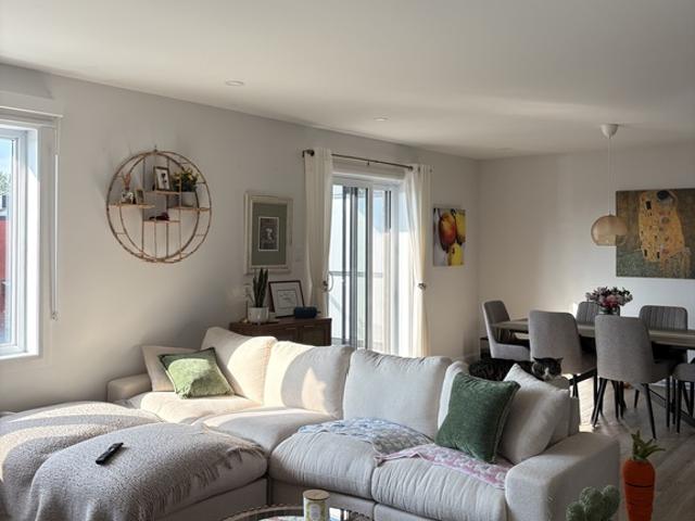Appartement à Louer 395 rue du Chardonnay, Les Nations Sherbrooke 16 photos | Logis Québec