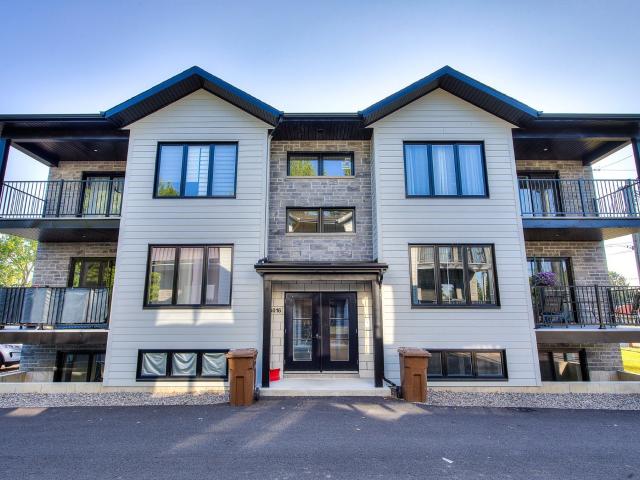 Appartement à Louer 3022 Rue Principale 7, Saint Zotique 19 photos | Logis Québec