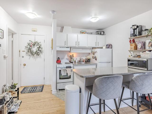 Appartement à Louer 3040 Rue des Châtelets, Sainte Foy/Sillery/Cap Rouge Québec 9 photos | Logis Québec