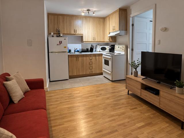 Appartement à Louer 3068 Lechasseur, Québec, Sainte Foy/Sillery/Cap Rouge Québec 4 photos | Logis Québec