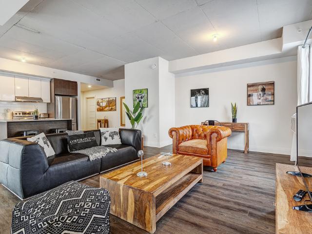 Appartement à Louer 3105 Promenade du Quartier, Chomedey Laval 11 photos | Logis Québec