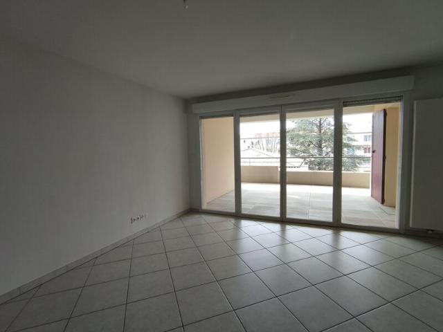 Appartement à louer 3 pièces • Manosque