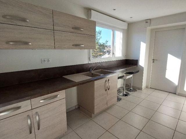 Appartement à louer 3 pièces • Manosque