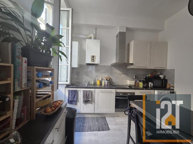 Appartement à louer, 3 pièces Nîmes 30000