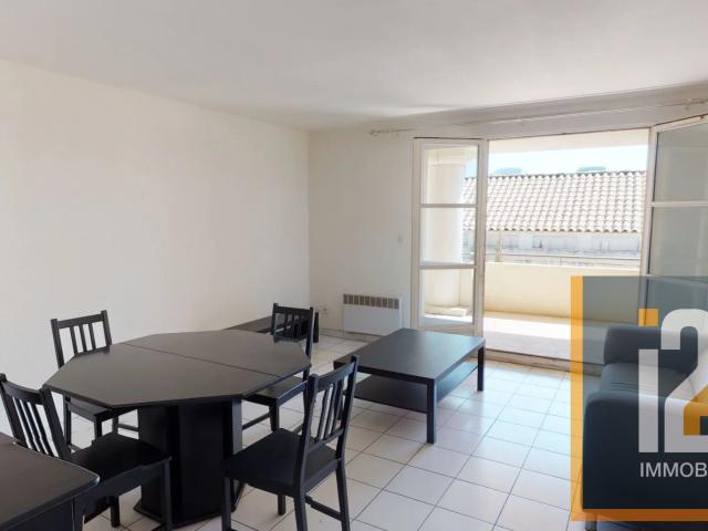 Appartement à louer, 3 pièces Nîmes 30000